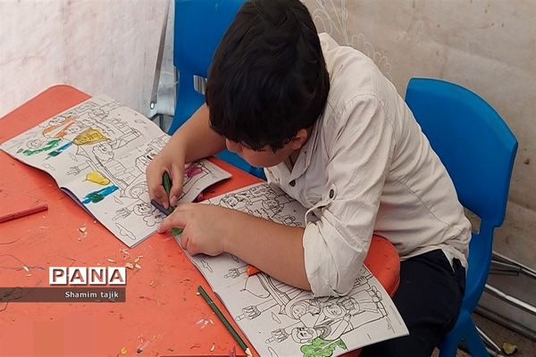 حضور دانش‌آموزان  و خبرنگاران شهر جوادآباد در مراسم ارتحال امام خمینی (ره)