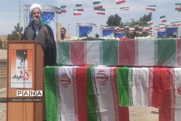 آیین گلباران قتلگاه یادمان شهدای ۱۵ خرداد در شهرستان‌ قرچک
