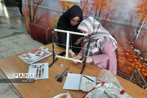 برگزاری کلاس های قالیبافی در کانون ملائک شهرستان قرچک  لید