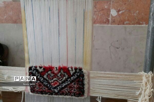 برگزاری کلاس های قالیبافی در کانون ملائک شهرستان قرچک  لید