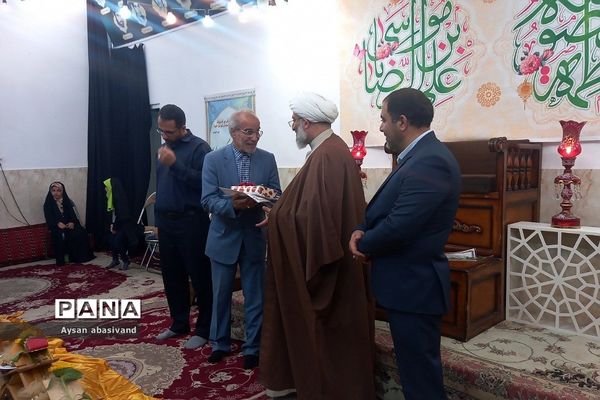 برگزاری جشن ولادت امام رضا(ع) در شهرستان‌قرچک