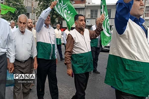 کاروان شادی به‌مناسبت ولادت امام رضا(ع) در قائمشهر