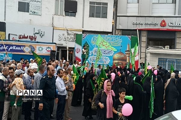 کاروان شادی به‌مناسبت ولادت امام رضا(ع) در قائمشهر