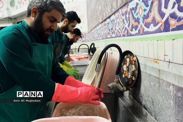 ولادت حضرت رضا (ع) در مشهد مقدس