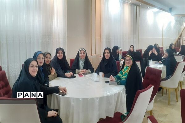 آیین تقدیر از مربیان سازمان دانش‌آموزی استان البرز