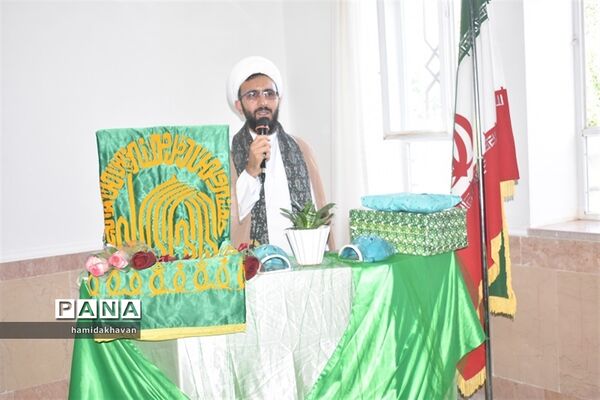 حضور خدام حرم رضوی درهنرستان کارو دانش الزهرای بهاباد