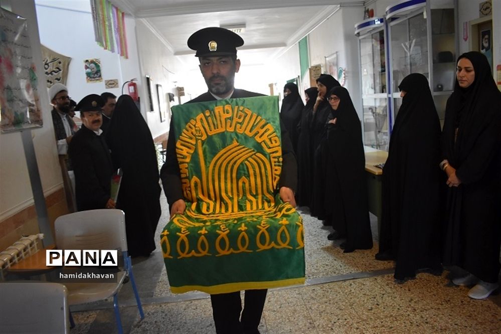 حضور خدام حرم رضوی درهنرستان کارو دانش الزهرای بهاباد