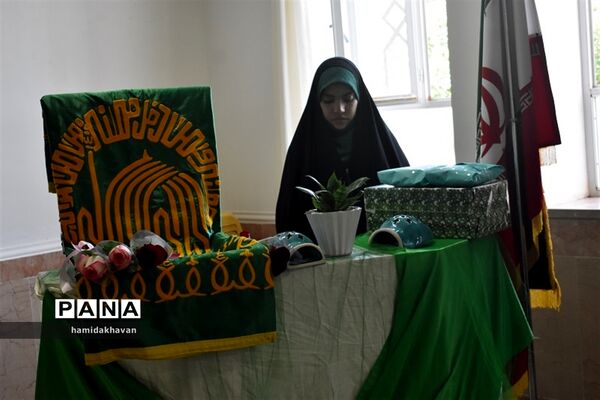 حضور خدام حرم رضوی درهنرستان کارو دانش الزهرای بهاباد