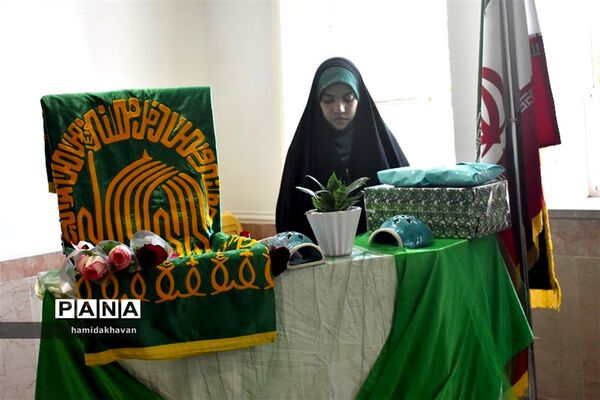 حضور خدام حرم رضوی درهنرستان کارو دانش الزهرای بهاباد