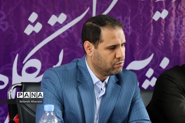 نشست تشکل‌های دانش‌آموزی خراسان رضوی با وزیر آموزش و پرورش