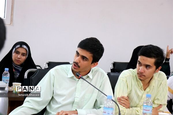 نشست تشکل‌های دانش‌آموزی خراسان رضوی با وزیر آموزش و پرورش