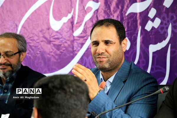 هم اندیشی وزیر آموزش و پرورش با دانش‌آموزان