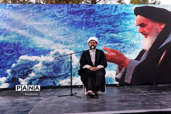 اجتماع دانشجویی امام آزادگان در بهشت زهرا