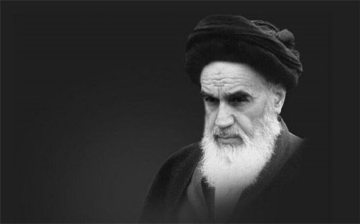 امام خمینی (ره)‌ ‌«روح جمهوری اسلامی» است