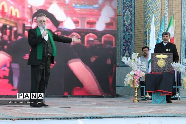 گردهمایی طلایه‌داران ساخت صحن و شبستان حضرت زینب کبری (س) در کربلا