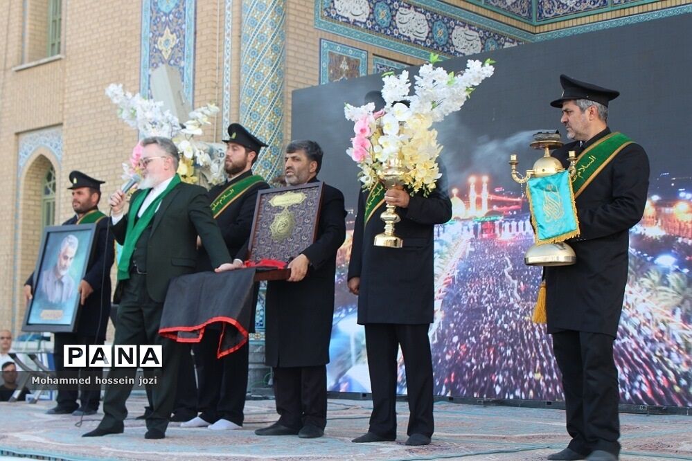 گردهمایی طلایه‌داران ساخت صحن و شبستان حضرت زینب کبری (س) در کربلا