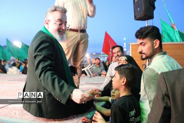 گردهمایی طلایه‌داران ساخت صحن و شبستان حضرت زینب کبری (س) در کربلا