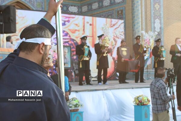 گردهمایی طلایه‌داران ساخت صحن و شبستان حضرت زینب کبری (س) در کربلا
