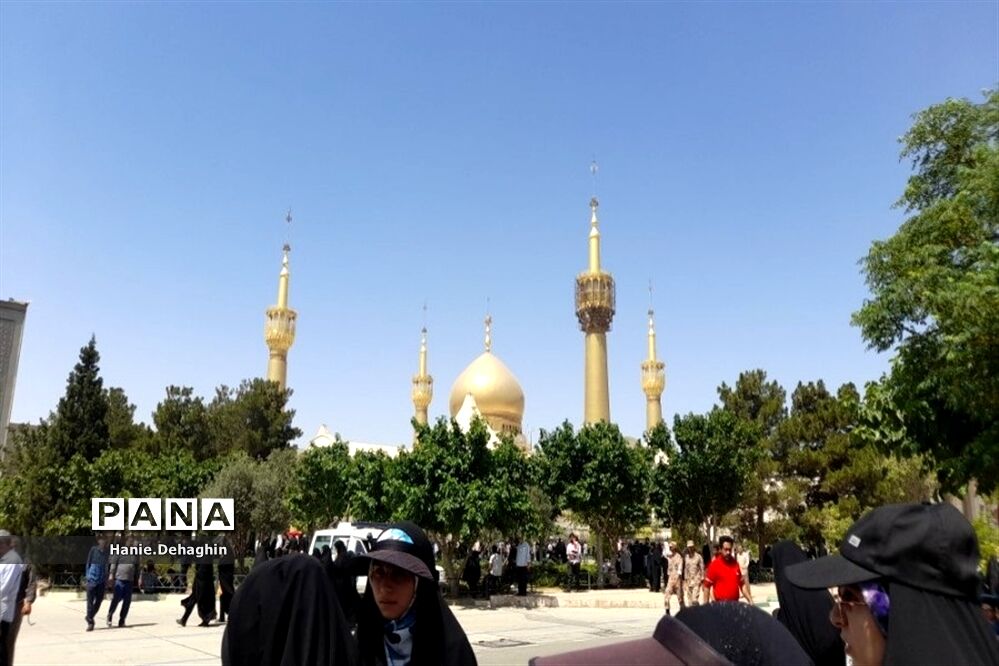 حضور دانش‌آموزان پاکدشت در مراسم رحلت امام‌خمینی (ره)