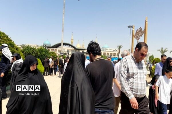 حضور دانش‌آموزان پاکدشت در مراسم رحلت امام‌خمینی (ره)