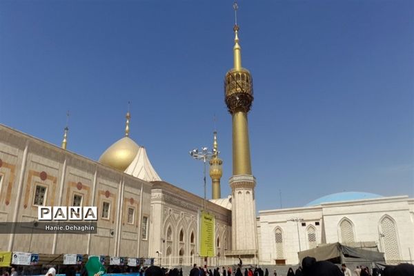 حضور دانش‌آموزان پاکدشت در مراسم رحلت امام‌خمینی (ره)