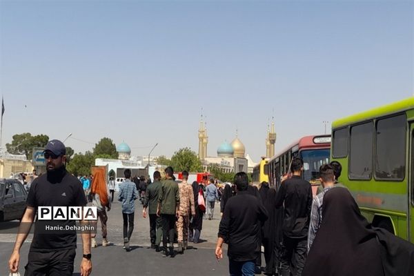 حضور دانش‌آموزان پاکدشت در مراسم رحلت امام‌خمینی (ره)