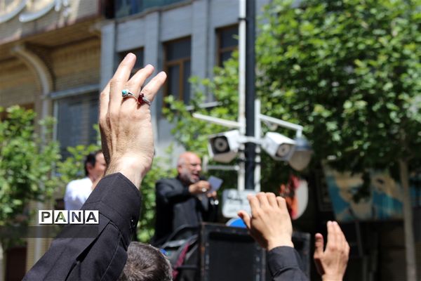 تجدید میثاق دانش‌آموزان و اعضای هیات محبان اهل بیت با آرمان‌های امام خمینی(ره)