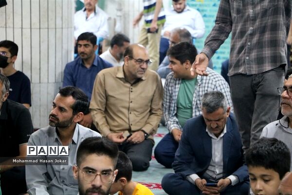 حضور مدیرکل آموزش و پرورش در مسجد رسول اعظم در شیراز