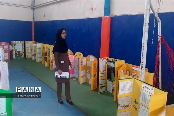 نمایشگاه جابربن‌حیان و فرصت‌های متنوع یادگیری دانش‌آموزان شهرستان شیروان