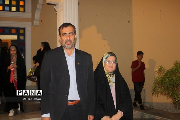 طرح سینما مهر در بوشهر با اکران فیلم سینمایی غریب