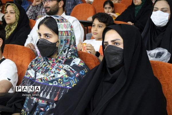 طرح سینما مهر در بوشهر با اکران فیلم سینمایی غریب