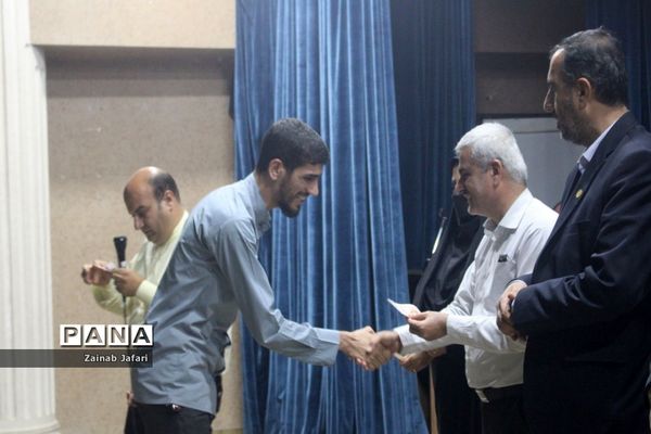 طرح سینما مهر در بوشهر با اکران فیلم سینمایی غریب