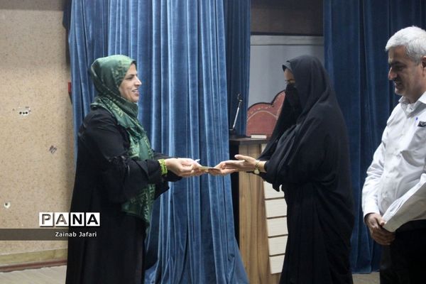 طرح سینما مهر در بوشهر با اکران فیلم سینمایی غریب