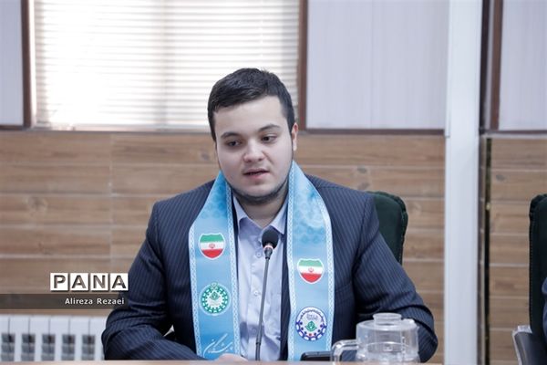 نشست شورای معاونان آموزش و پرروش قم با موضوع سازمان دانش‌آموزی