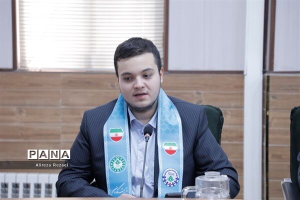 نشست شورای معاونان آموزش و پرروش قم با موضوع سازمان دانش‌آموزی