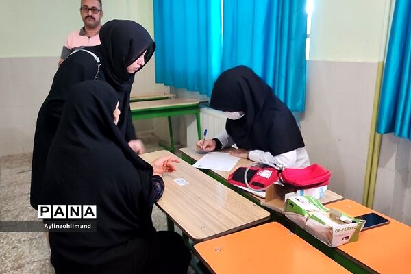 اردوی جهادی پزشکی،فرهنگی در روستای انجم آباد
