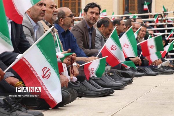 استقبال پرشکوه مردم تبریز از رئیس جمهوری