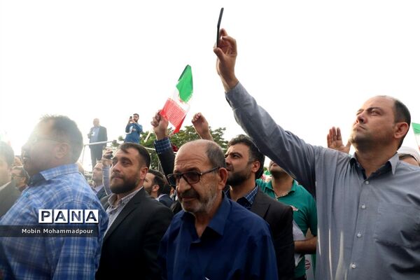 استقبال پرشکوه مردم تبریز از رئیس جمهوری