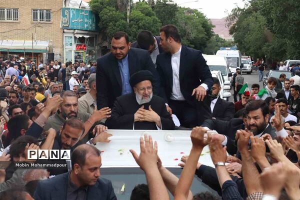 استقبال پرشکوه مردم تبریز از رئیس جمهوری