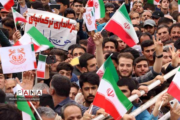 استقبال پرشکوه مردم تبریز از رئیس جمهوری