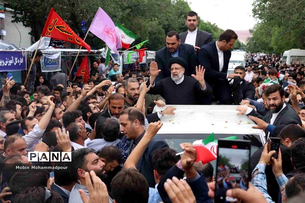 استقبال پرشکوه مردم تبریز از رئیس جمهوری