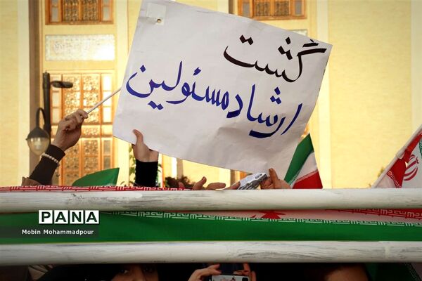 استقبال پرشکوه مردم تبریز از رئیس جمهوری