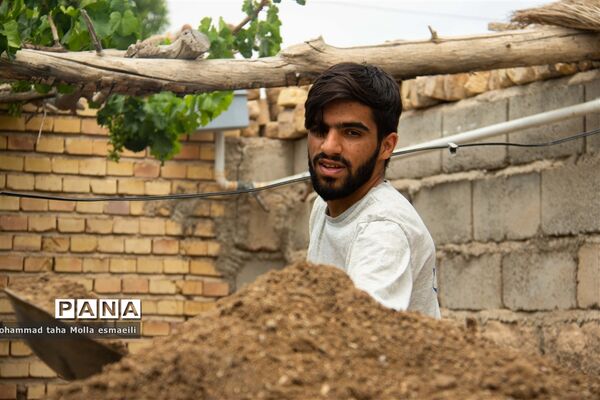 برگزاری اردوی جهادی «دو جبهه یک جهاد» بسیج دانشجویی دانشگاه فرهنگیان یزد در شهرستان خاتم