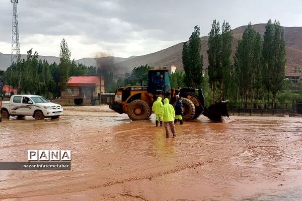 وقوع شدید سیل در برخی از روستاهای شهرستان فیروزکوه
