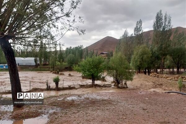 وقوع شدید سیل در برخی از روستاهای شهرستان فیروزکوه