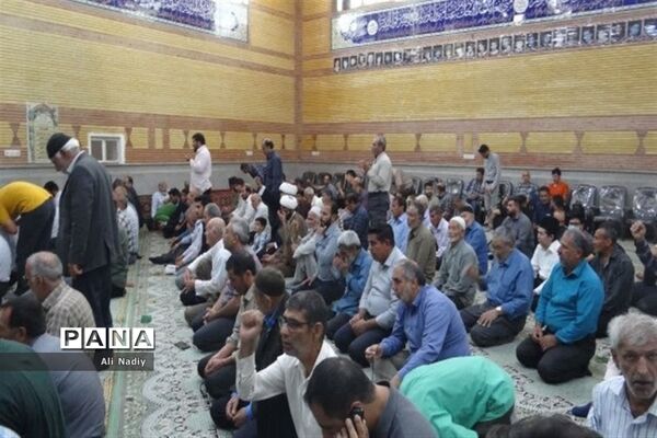 نماز جمعه شهر جوادآباد باحضور مدیرکل آموزش و پرورش شهرستان‌های استان تهران