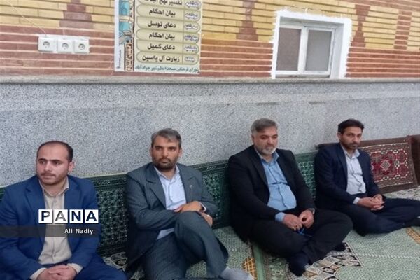 نماز جمعه شهر جوادآباد باحضور مدیرکل آموزش و پرورش شهرستان‌های استان تهران