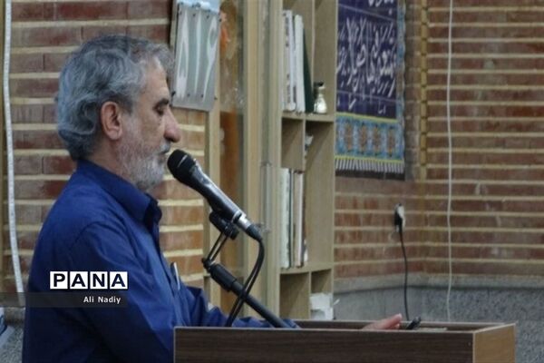 نماز جمعه شهر جوادآباد باحضور مدیرکل آموزش و پرورش شهرستان‌های استان تهران