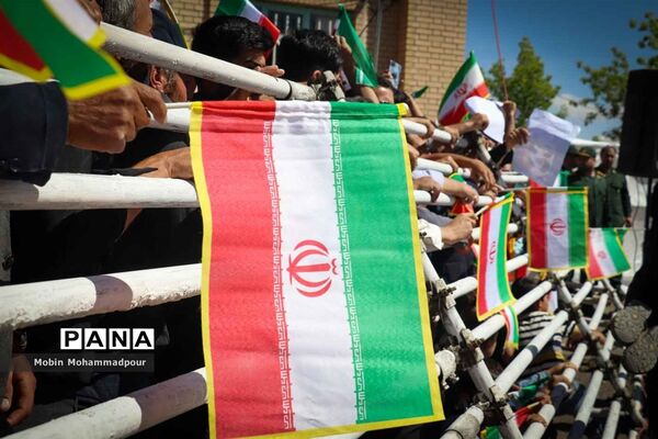 دیدار پرشکوه مردم شهرستان چاراویماق با رییس‌جمهوری