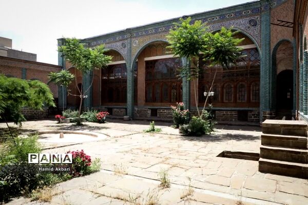 بازدید استاندار آذربایجان‌ غربی از مکان‌های تاریخی ارومیه